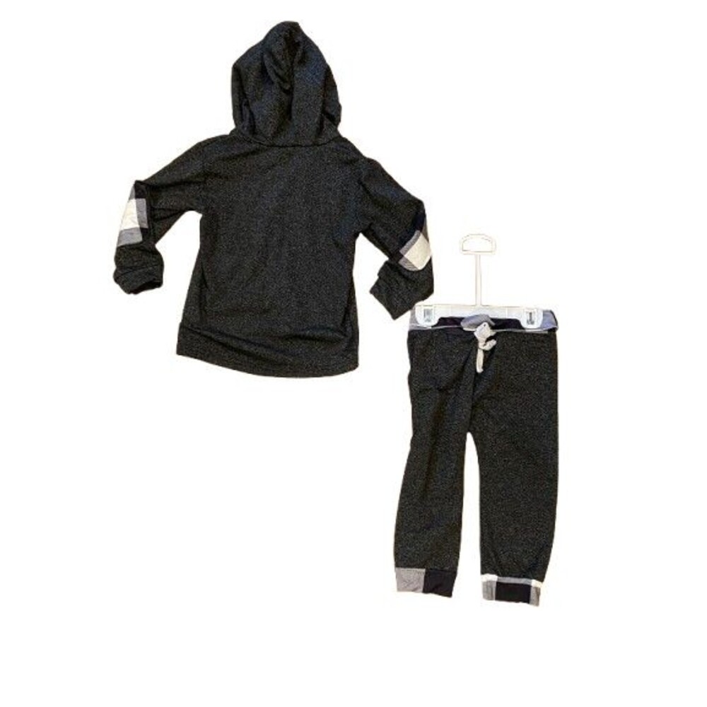 Girl's 18-24 Months Hooded Top & Matching pants Black & White Long Sleeve - Picture 2 of 3